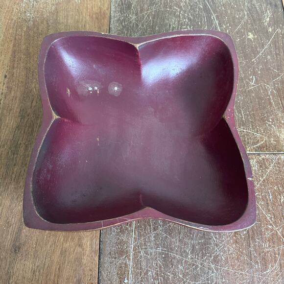 Vintage solid wood clover shamrock painted dark red serving decorative bowl - Picture 1 of 6